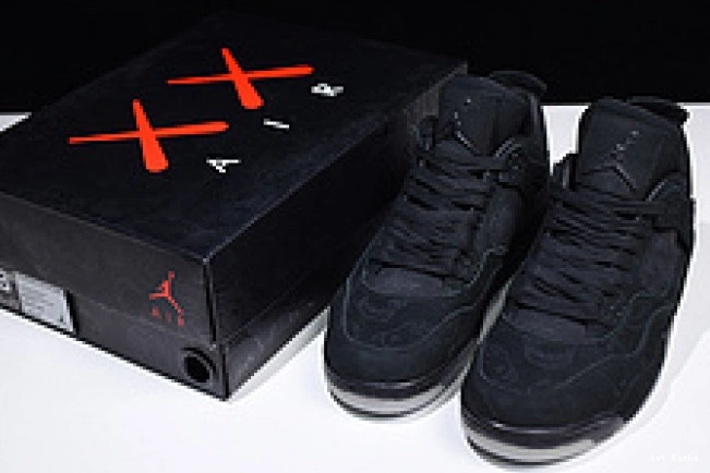 001 4 kaws Nike retro black Air 930155 Jordan 0822